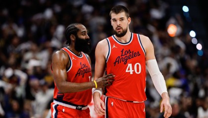 祖巴茨：哈登来后我打出最佳篮球 对大个来说没有比他更好的控卫