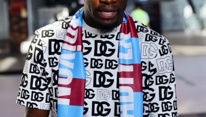 开云体育官网-官方：奥纳纳租借土超的年薪351万美元，签字费175.5万美元