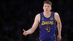 湖媒调侃克内克特13-3：一天4练？每天下午进行打铁训练？