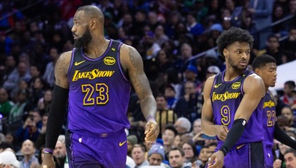 开云-阿里纳斯：湖人靠卖布朗尼球衣都能给够詹姆斯工资！还怪詹姆斯？